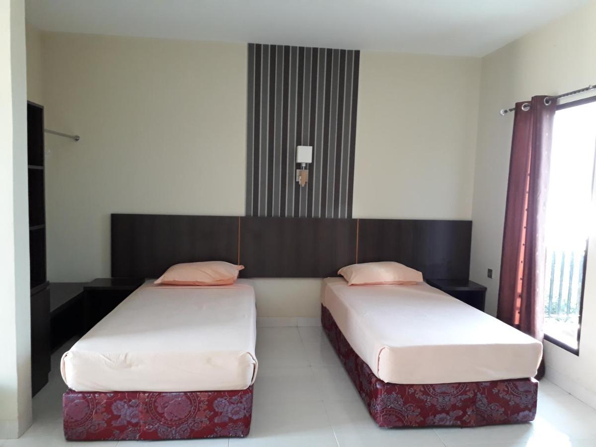Bukit Kenari Hotel & Restaurant Parepare Екстериор снимка