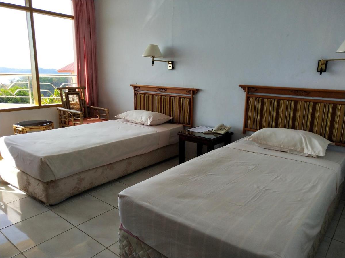 Bukit Kenari Hotel & Restaurant Parepare Екстериор снимка
